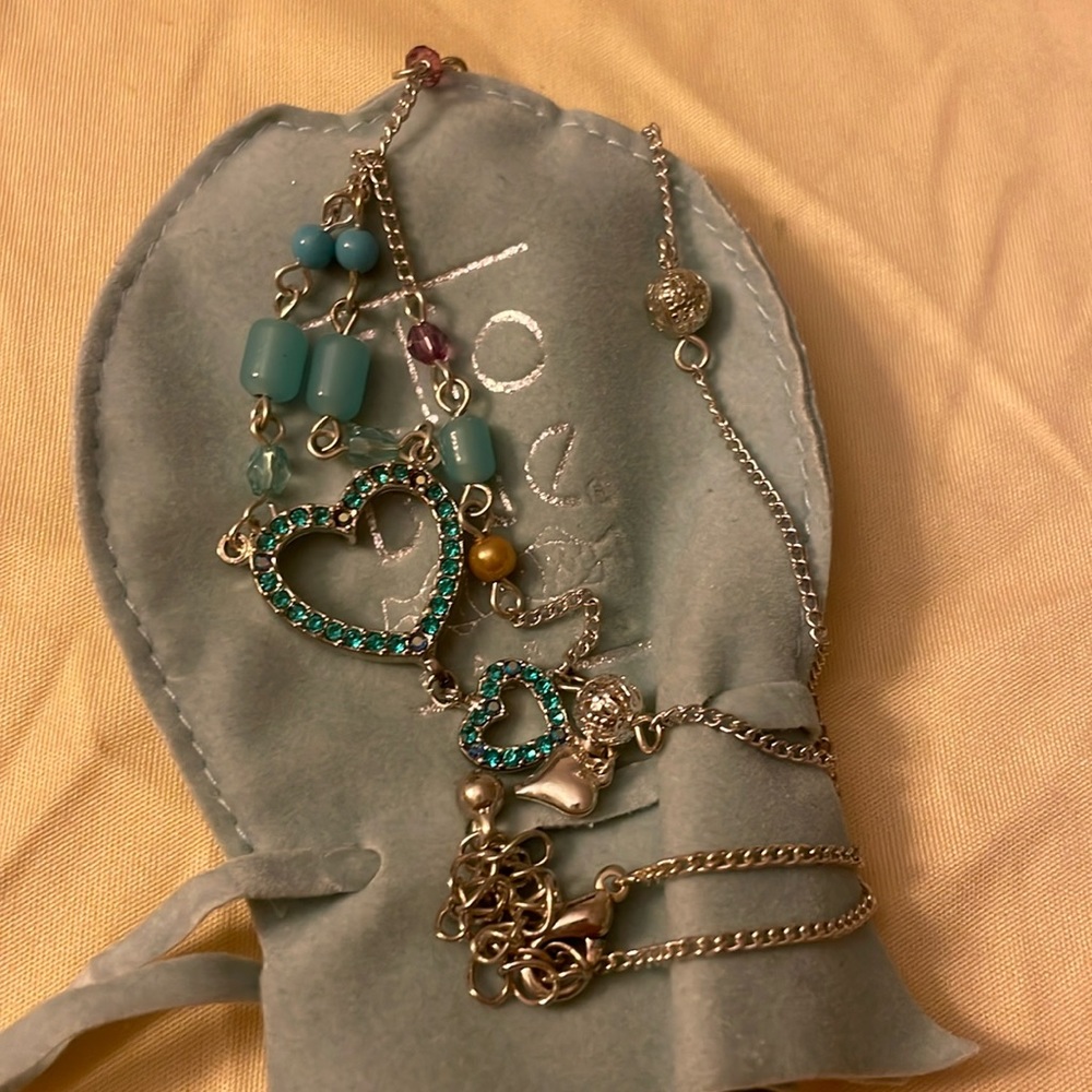 Clio Blue heart necklace 7in